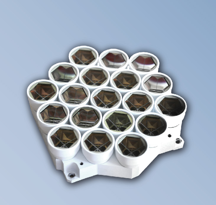 Retroreflector system for "Luna-Globe" spacecraft