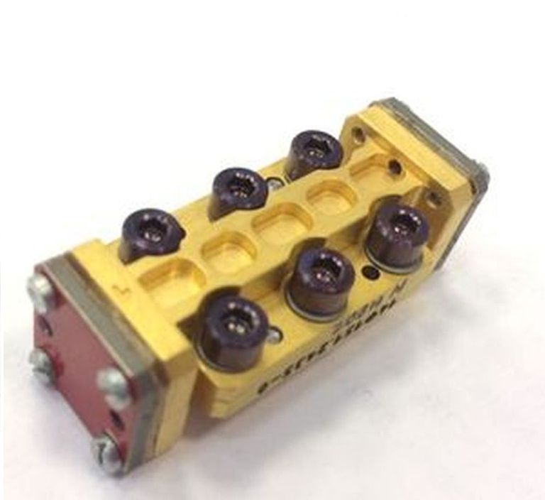 Q-band Band-pass Filter