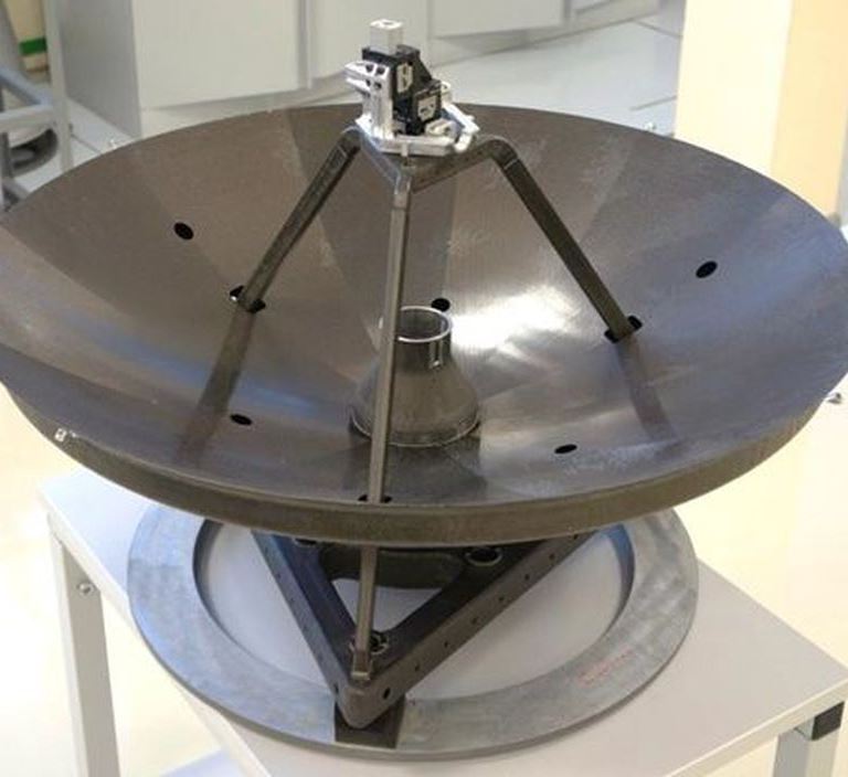 Ka-band High-precision Antenna
